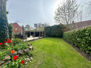 Photo 30- click for photo gallery